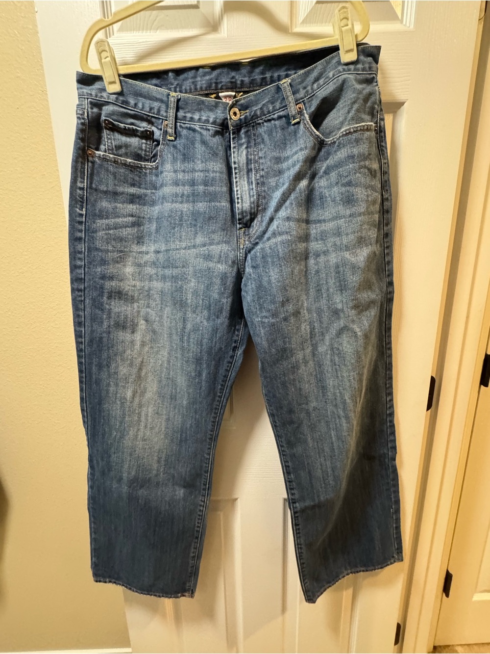 Lucky Brand Classic Short InSeam 38x30 Blue Denim Jeans